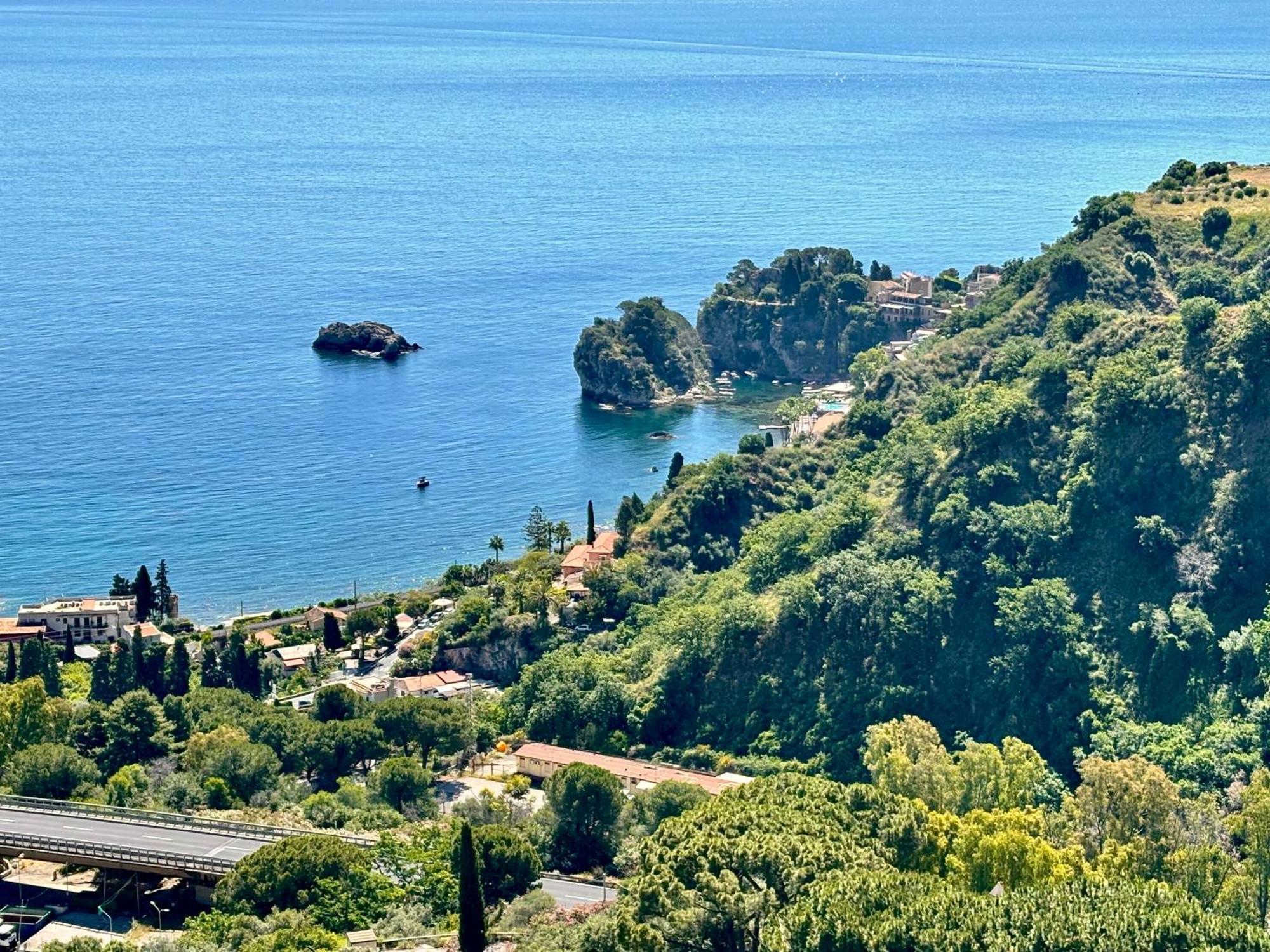 Mara'S House, 10 Minuti A Piedi Dal Centro, Parcheggio Privato Apartment Taormina Exterior photo